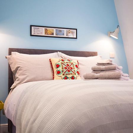 Luxury Bed Just Off The Canal Hotel Londen Buitenkant foto